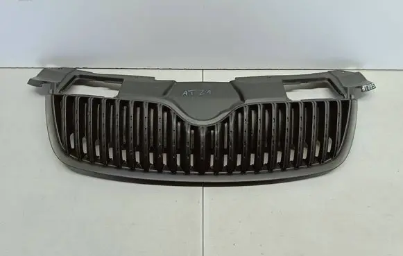 Skoda Fabia Mk2 (5J) Front bumper upper radiator grill 5J0853668 AT875