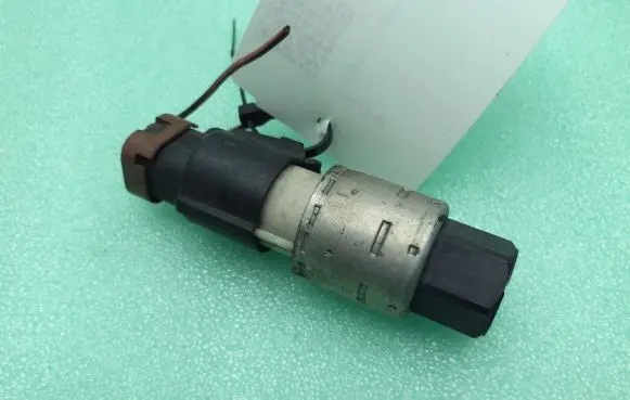 Air conditioning (A/C) pressure sensor