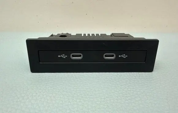 Volkswagen Arteon Shooting Brake USB socket connector 5NA035736