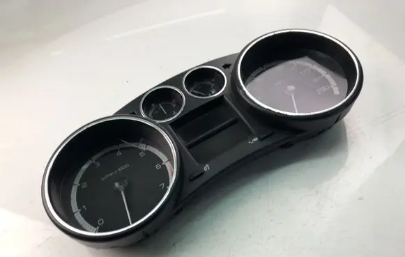 Peugeot 308 Speedometer (instrument cluster) 9666642080