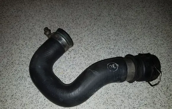 BMW 5 E39 Engine coolant pipe/hose 11532247879