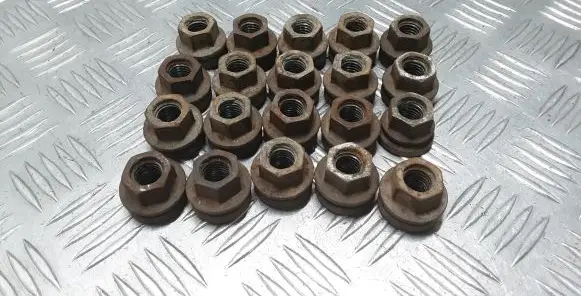 Nuts/bolts