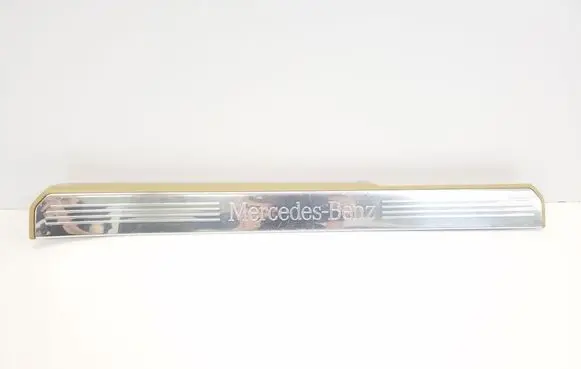 Mercedes-Benz S W221 Front sill trim cover A2216800235