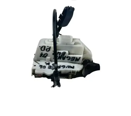 Renault Megane II Front door lock