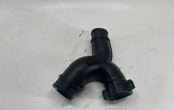 Audi Q7 4L Intercooler hose/pipe 7L6145795AB