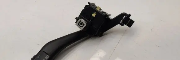 Skoda Octavia Mk2 (1Z) Indicator stalk 1k0953513A