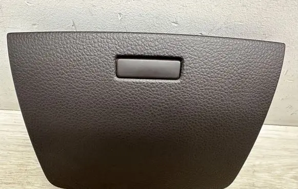 Volkswagen Touareg II Glove box 7P6857922