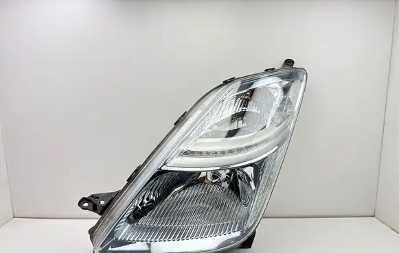 Toyota Prius (XW20) Headlight/headlamp