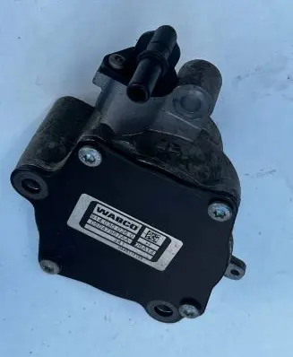 Jeep Cherokee Vacuum pump 05047967AA 0440112199 9140300260