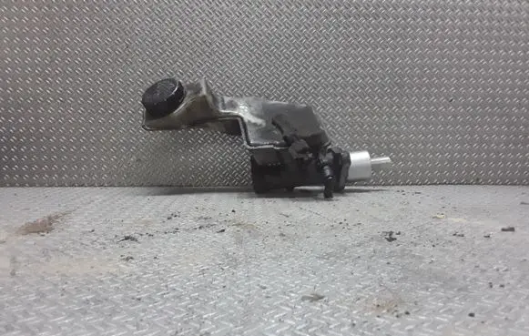 Mazda 3 I Master brake cylinder
