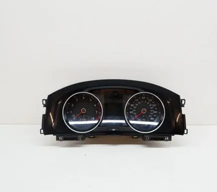 Volkswagen Golf VII Speedometer (instrument cluster) 7812DWFSV 5G6920970