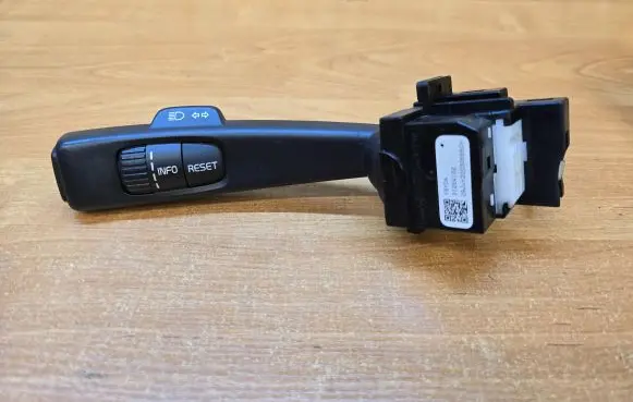Volvo XC60 Indicator stalk 31264162 902030BBCH
