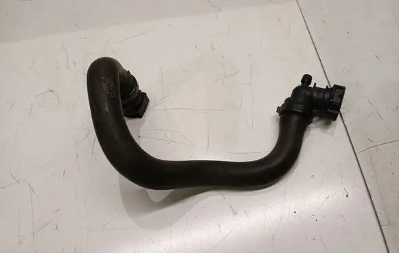 Peugeot 3008 II Engine coolant pipe/hose 980398178001