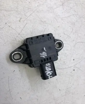 Toyota Avensis T270 ESP acceleration yaw rate sensor 891830F010