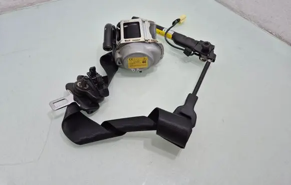 Jeep Renegade Front seatbelt 07356290480