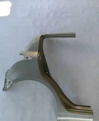 Suzuki Swift II Fender 64111-68LV0-P31