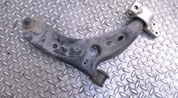 Front lower control arm/wishbone