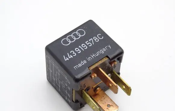 Audi A6 S6 C5 4B Other relay 443919578C