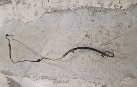 Power steering hose/pipe/line