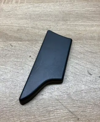 Mercedes-Benz CLS C219 (B) pillar trim (bottom) A2196910208