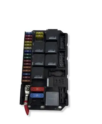 Land Rover Discovery 3 - LR3 Fuse module 060220225258 518957006 YQE500340