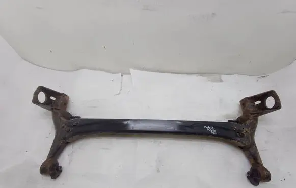 Toyota Corolla Verso AR10 Rear beam 