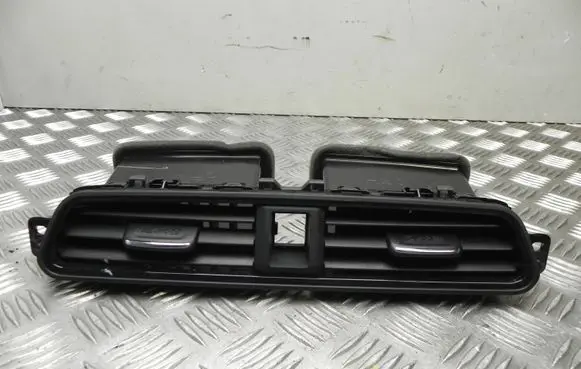 Nissan Leaf II (ZE1) Dash center air vent grill 687505SK0B T7899