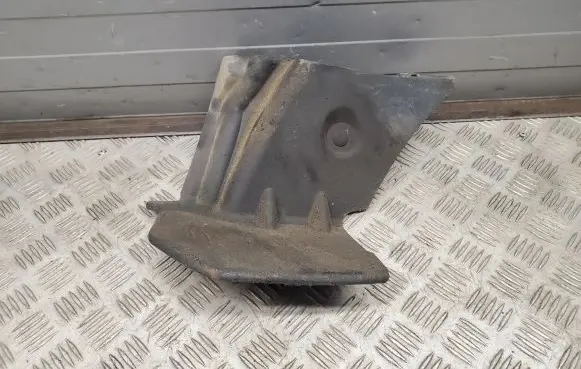 Dodge RAM Intercooler air guide/duct channel 68036597AB