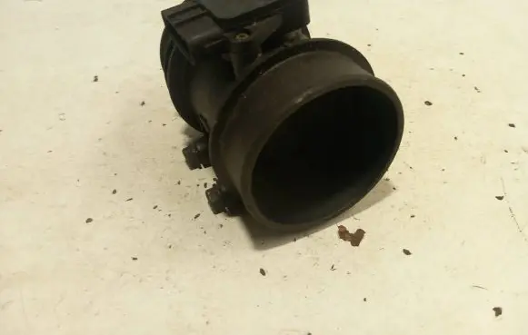Volvo S70 V70 V70 XC Mass air flow meter 9202199 MB1974080040 804030