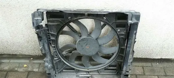 BMW X5M E70 Electric radiator cooling fan 7603565