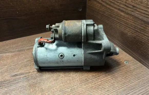 Renault Trafic II (X83) Starter motor 770116260