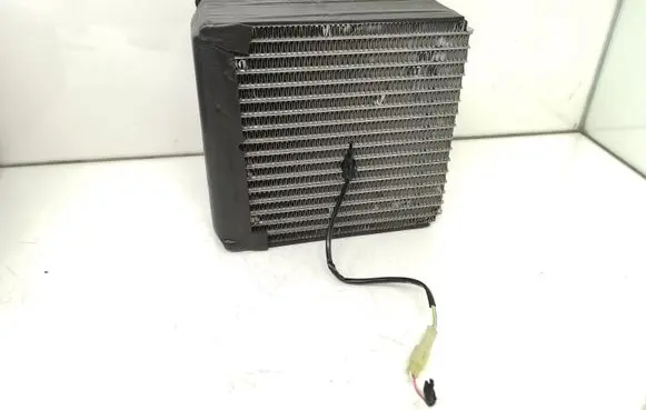 Mercedes-Benz ML W163 Air conditioning (A/C) radiator (interior) 16118B