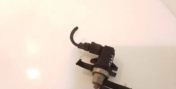 Audi A3 S3 8L Turbo solenoid valve 31100