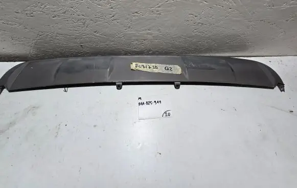Front bumper lip