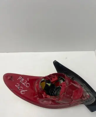 Peugeot 206 Rear/tail lights 2563