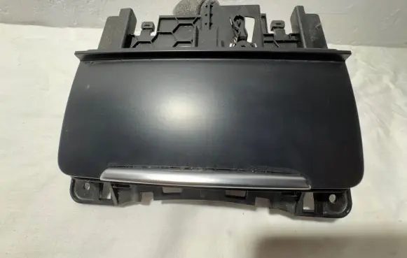 Audi A4 S4 B8 8K Car ashtray 8K0857951
