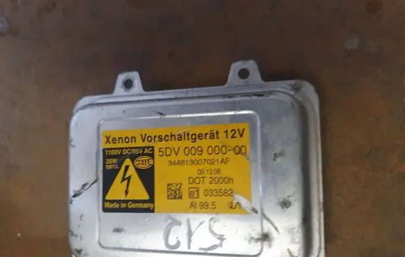 BMW 5 E60 E61 Headlight ballast module Xenon 5DV00900000
