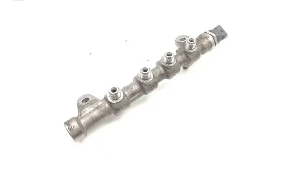 Opel Insignia A Fuel main line pipe 55576177 0445214221