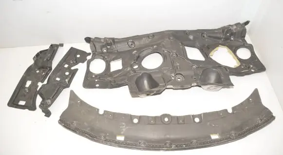 BMW 2 F46 Engine bonnet/hood sound/heat insulation 7298908 7301561 7298898