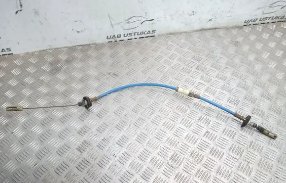Audi 80 90 B2 Clutch cable 811721335P