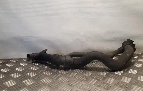 Audi A4 S4 B7 8E 8H Engine coolant pipe/hose 06B121121