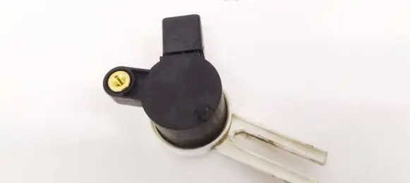 Opel Insignia A Clutch pedal sensor 10366474