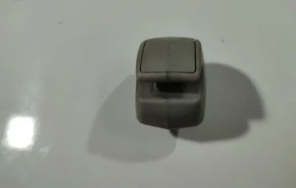 Sun visor clip/hook/bracket