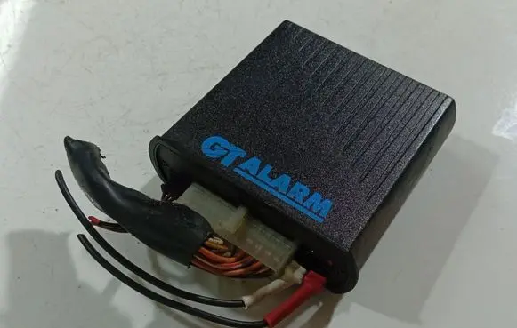Volkswagen PASSAT B6 Alarm control unit/module 2724A17624