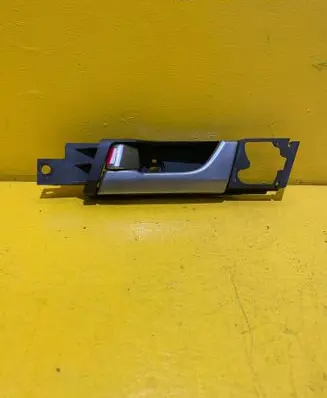 Rear door interior handle