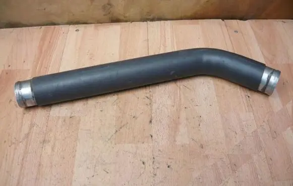 Land Rover Discovery Intercooler hose/pipe