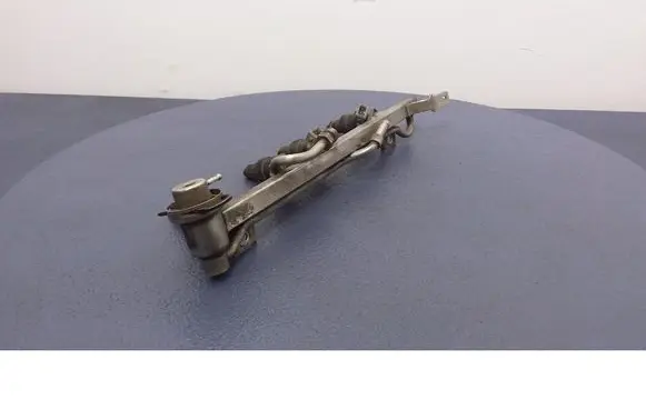 Audi A4 S4 B5 8D Fuel main line pipe 078133551N