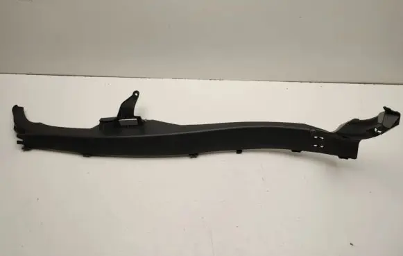 Mercedes-Benz C W205 (D)pillar trim (top) A2056900625