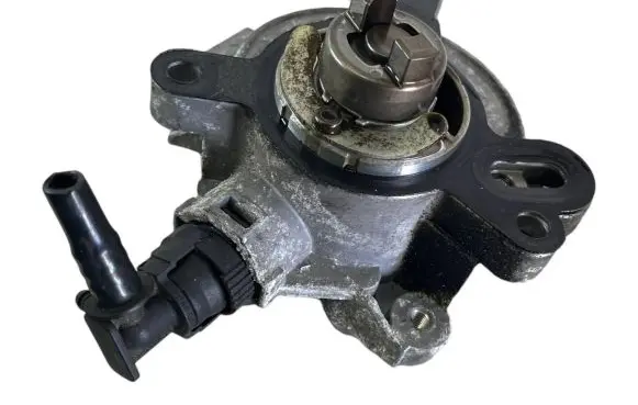 Volvo V40 Vacuum pump 31316688 7029757