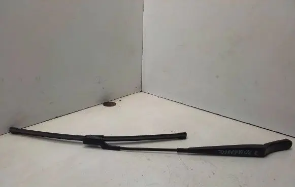 Volkswagen Touran I Windshield/front glass wiper blade 2K1955409A